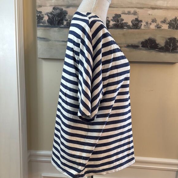 Vineyard Vines Classic Navy and White Striped V-Neck Tee - Picture 3 of 6